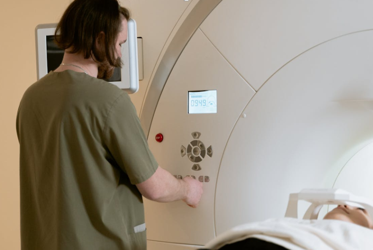 How Modern Technology Improves Medical Evaluations