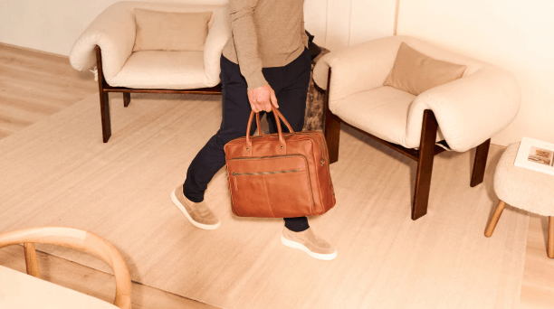 Leather Bag HK: Stylish and Durable Accessories for Everyday Use